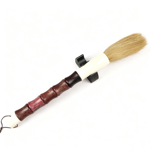 medium calligraphy brush