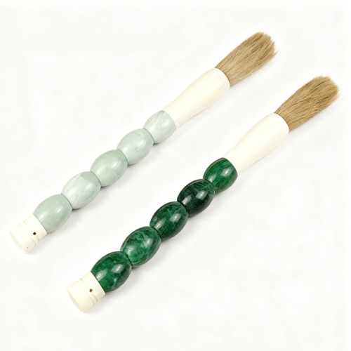 medium calligraphy brush